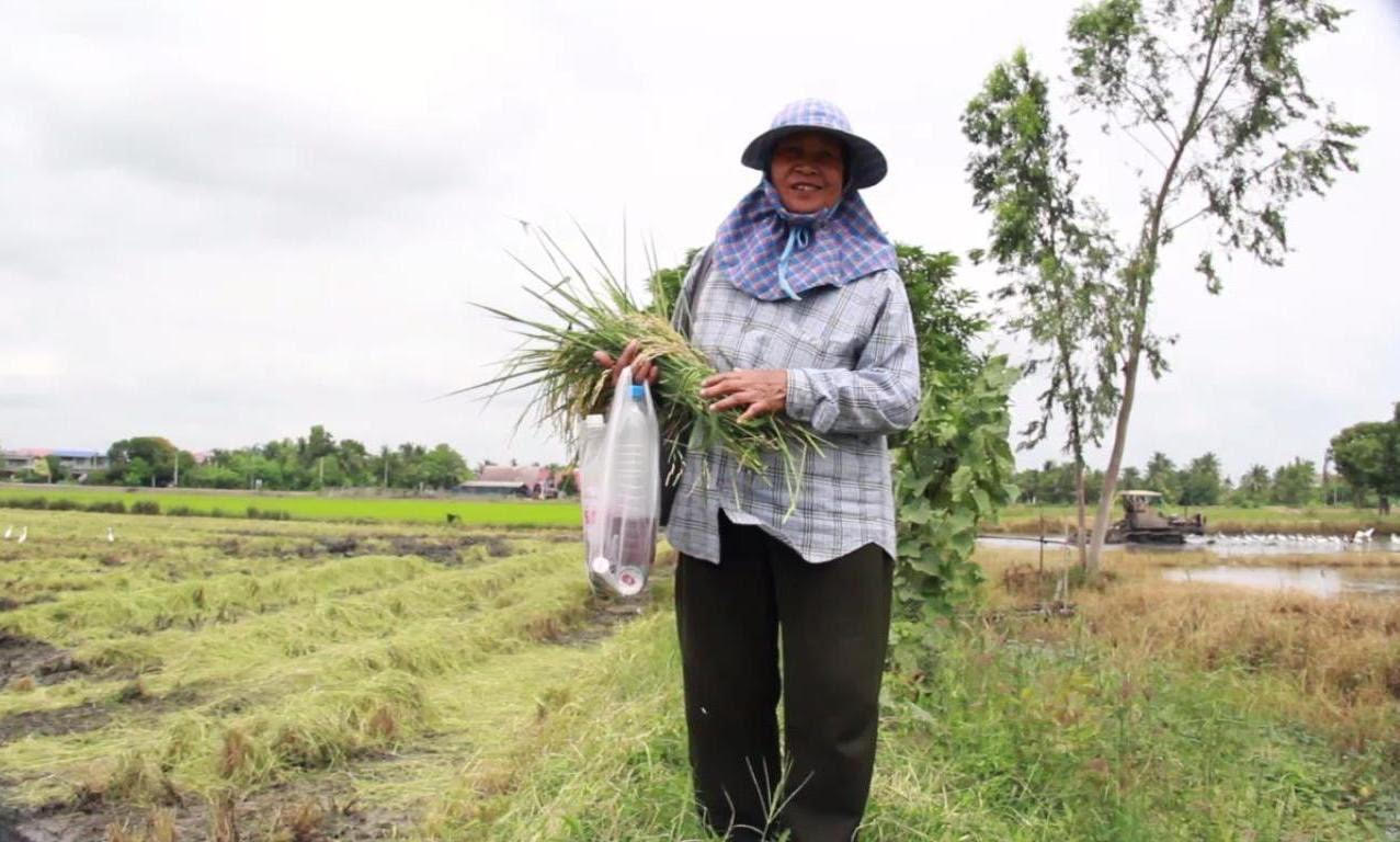 SmilingFarmer